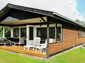 Three-Bedroom Holiday home in Hals 38